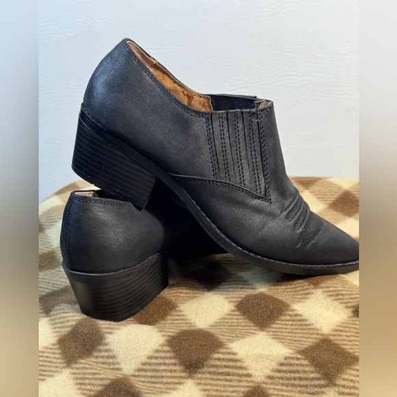 White Mountain Shoes - White Mountain Black Western Ankle Mule Booties size 8